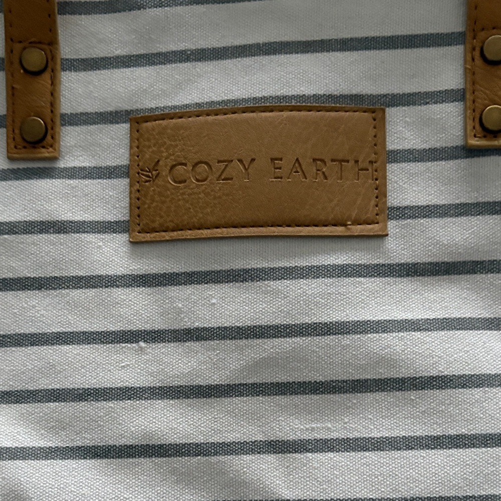 Cozy Earth White Throw Blanket